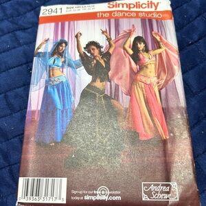 Simplicity 2941  Dance Studio Costume Pattern by Andrea Schewe- uncut